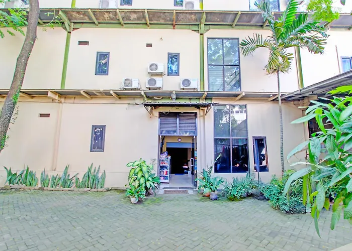 OYO Life 2928 Rumah Ceria Semarang